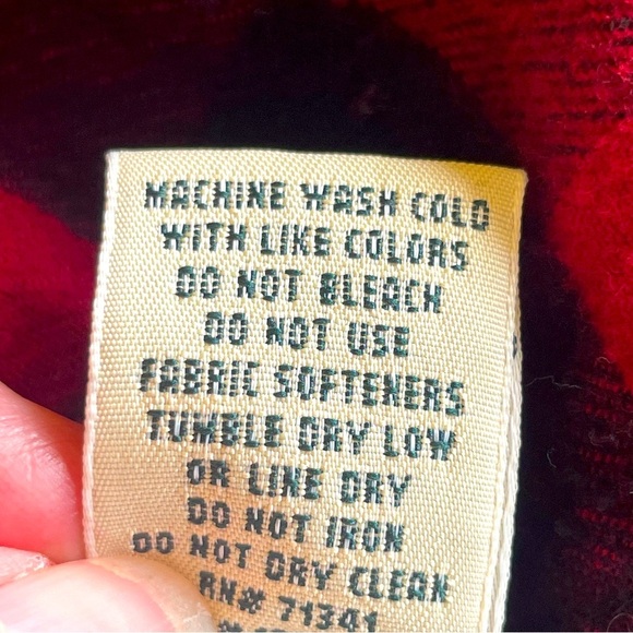 L.L. Bean Men’s Red & Black Plaid Flannel Shirt – Size Medium - Picture 8 of 10